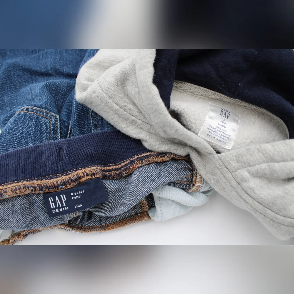 GAP Kids Size 4 Outfit – Slim Jeans & Matching Hoodie - Picture 3 of 5